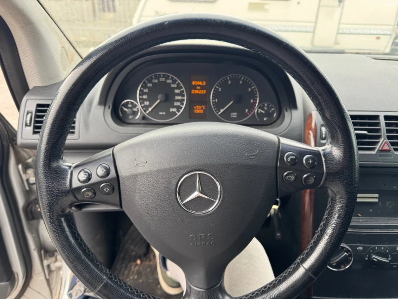 Mercedes-Benz A 150 2 key, снимка 10 - Автомобили и джипове - 51936194