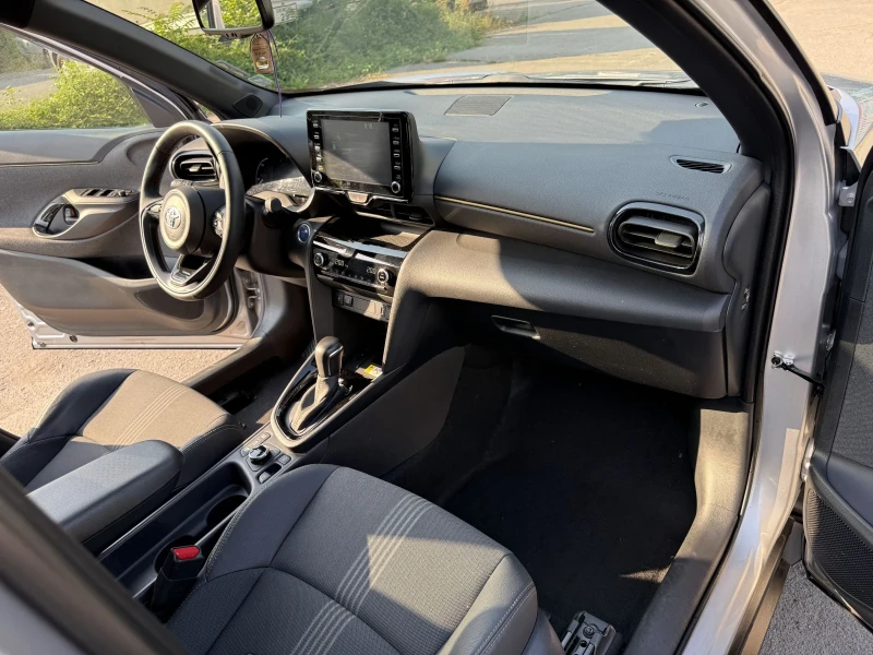 Toyota Yaris Cross 4х4 Adventure Гаранция , снимка 15 - Автомобили и джипове - 51949458