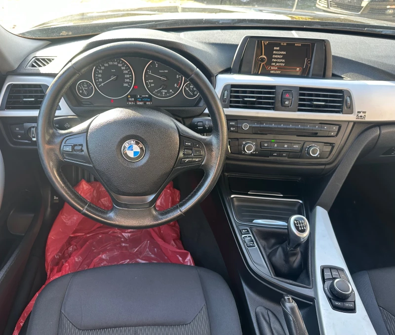 BMW 320 2.0 D, снимка 10 - Автомобили и джипове - 52249397