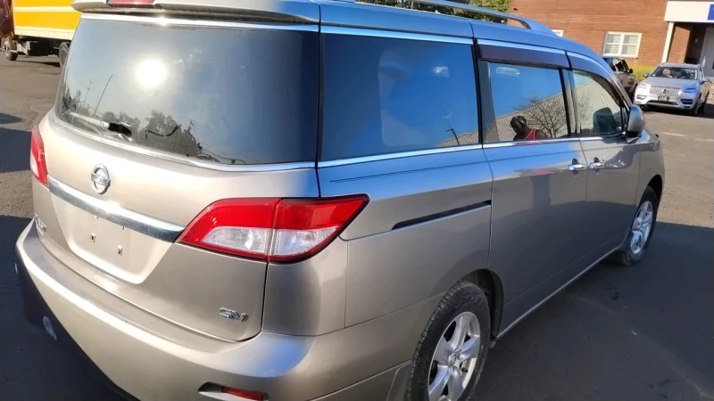 Nissan Quest 3.5 SV, снимка 4 - Автомобили и джипове - 52566072