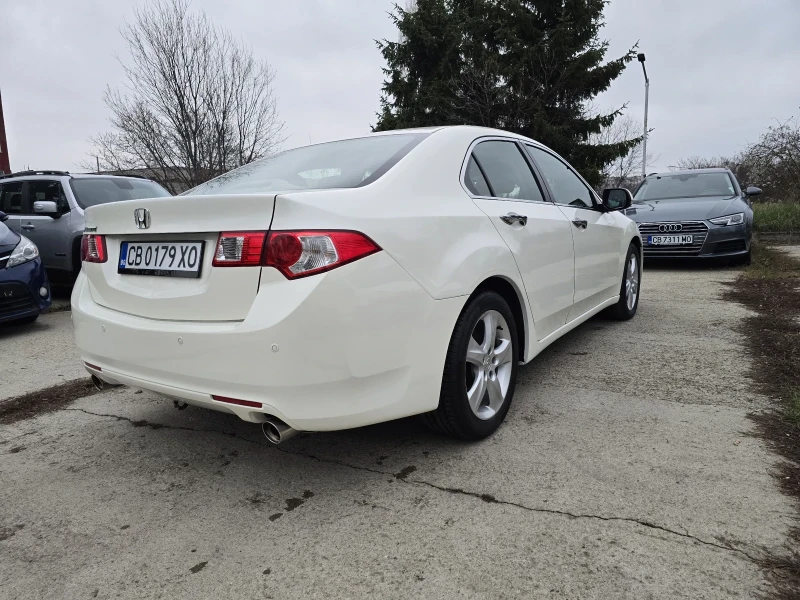 Honda Accord 2.4 i EXECUTIVE , снимка 6 - Автомобили и джипове - 52730718