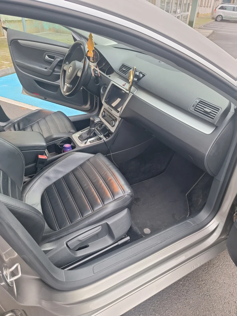 VW Passat, снимка 12 - Автомобили и джипове - 52867454