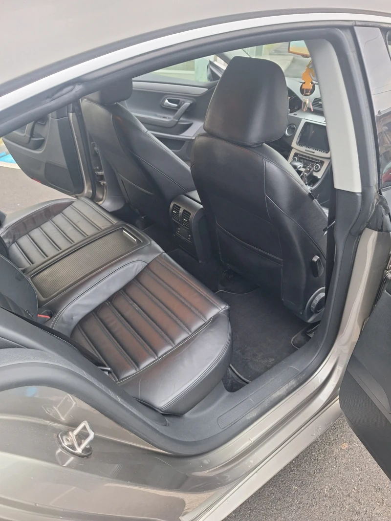 VW Passat, снимка 13 - Автомобили и джипове - 52867454