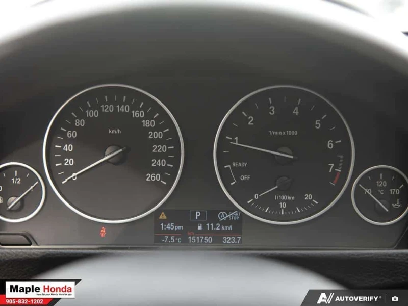 BMW 320 * Leather Seats| Sunroof| Heated Seats| Good Condi, снимка 14 - Автомобили и джипове - 53597893