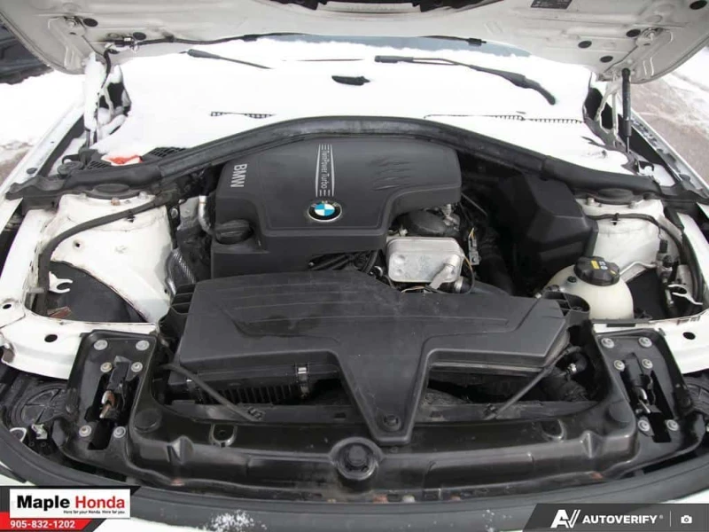 BMW 320 * Leather Seats| Sunroof| Heated Seats| Good Condi, снимка 7 - Автомобили и джипове - 53597893