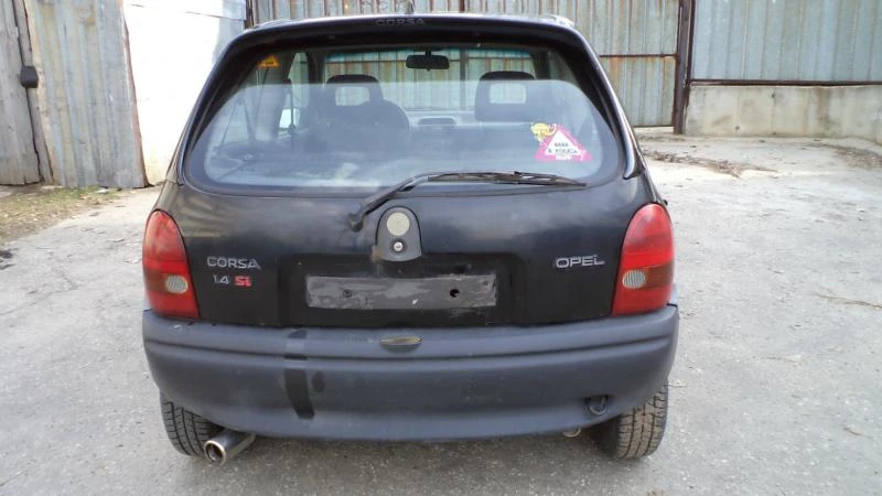 Opel Corsa 1,4 НА ЧАСТИ, снимка 2 - Автомобили и джипове - 48653889