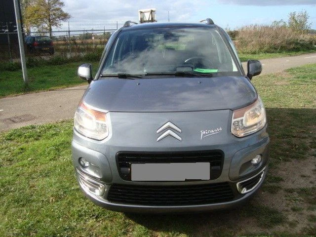 Citroen C3 Picasso 1.6 HDI, снимка 2 - Автомобили и джипове - 49101352