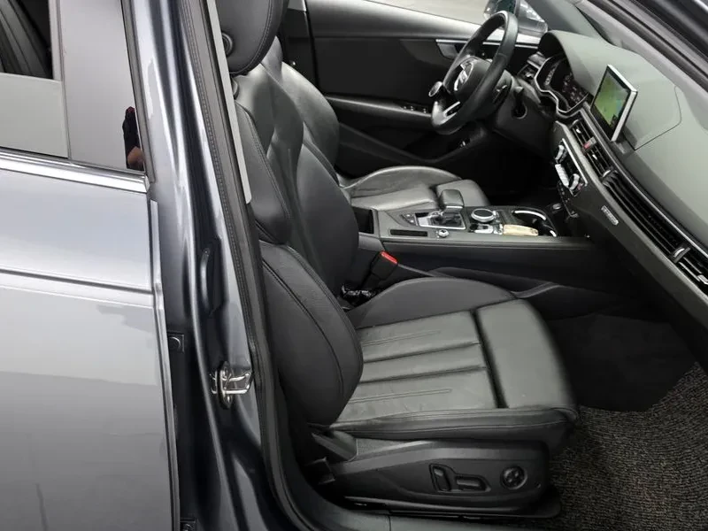 Audi A4 2.0 TDI Quattro, снимка 12 - Автомобили и джипове - 54144208