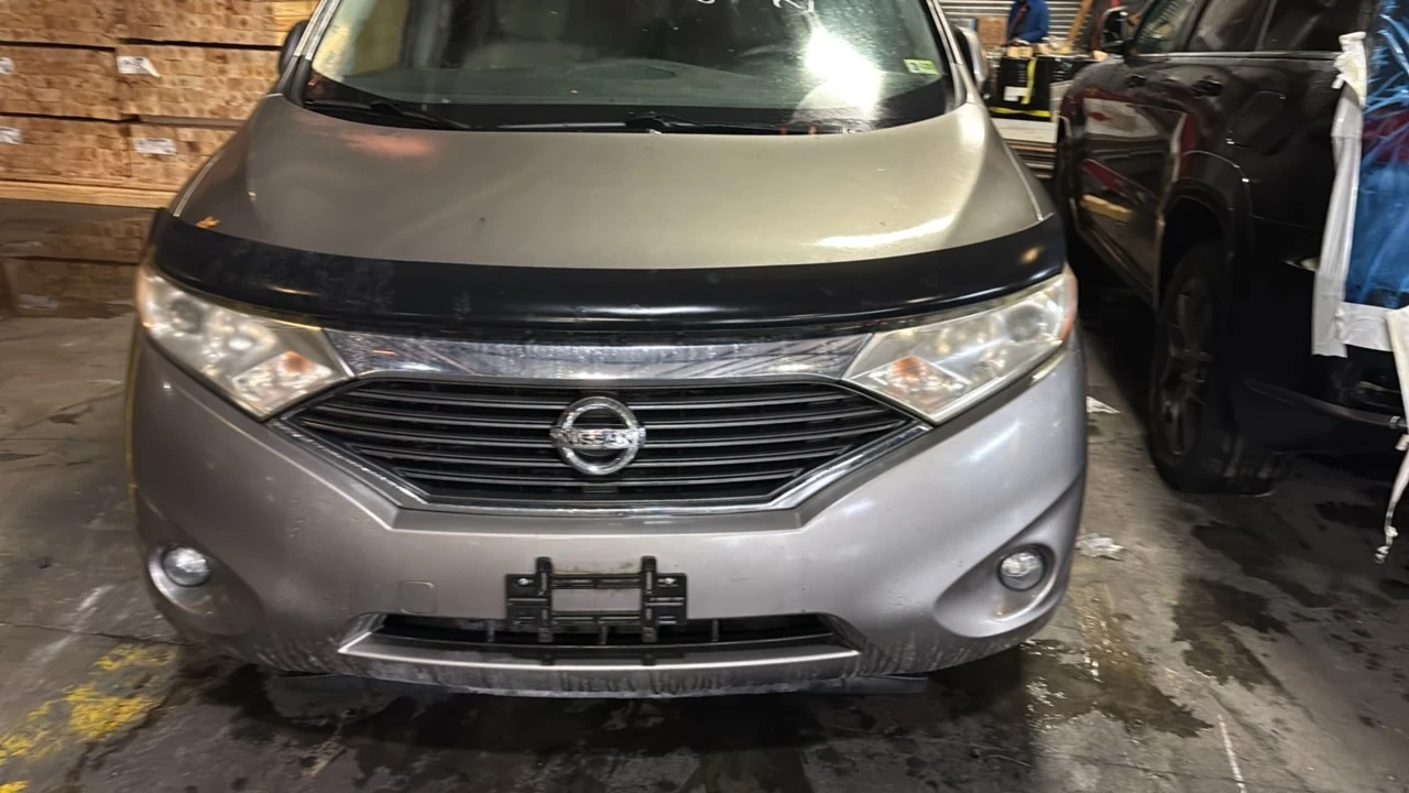 Nissan Quest 3.5 SV, снимка 1