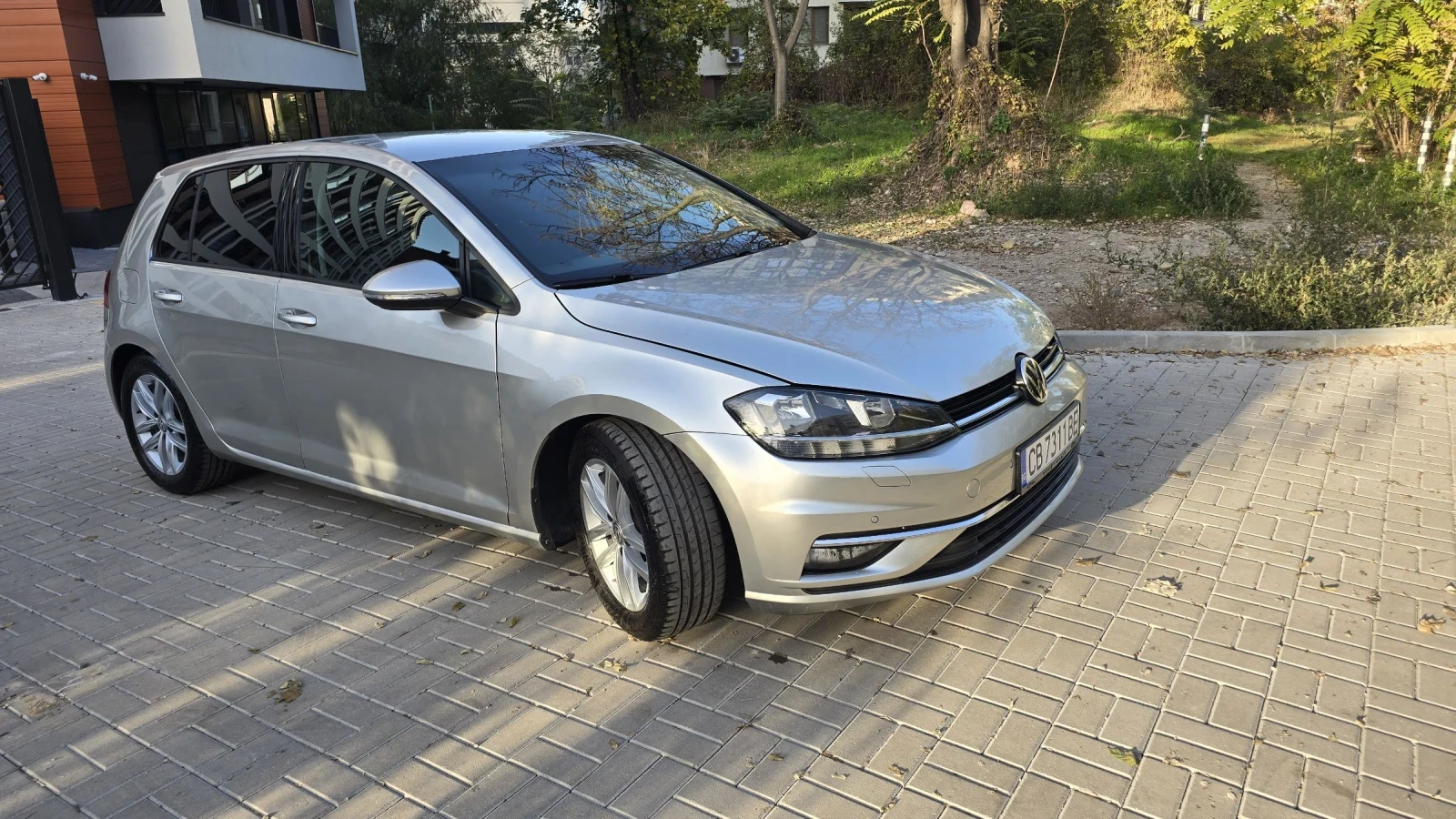 VW Golf DSG* DISTRICT* CARPLAY*  - изображение 2