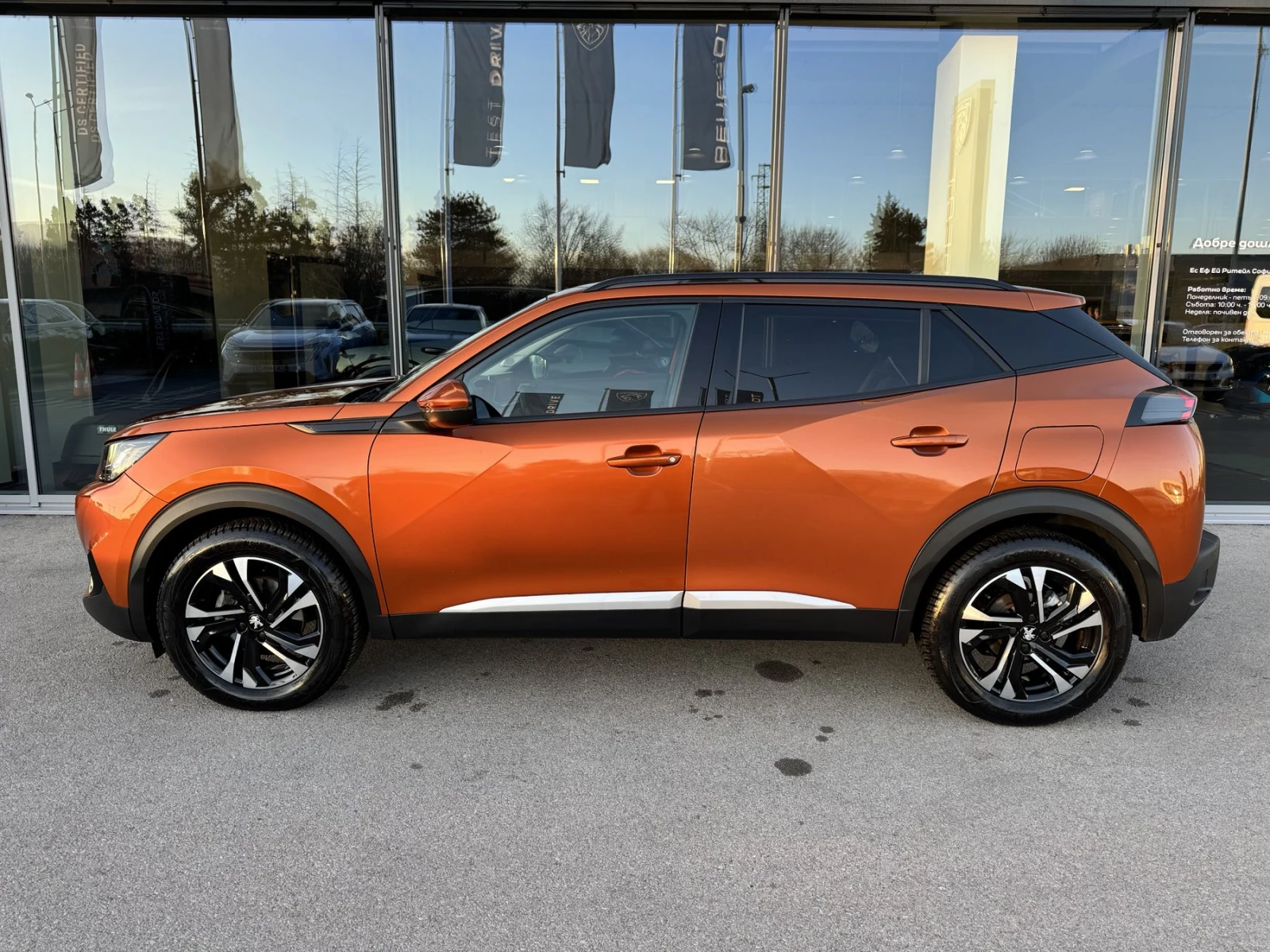 Peugeot 2008 New Line Up ALLURE PACK 1.2 PureTech 130 EAT8 EURO - изображение 8