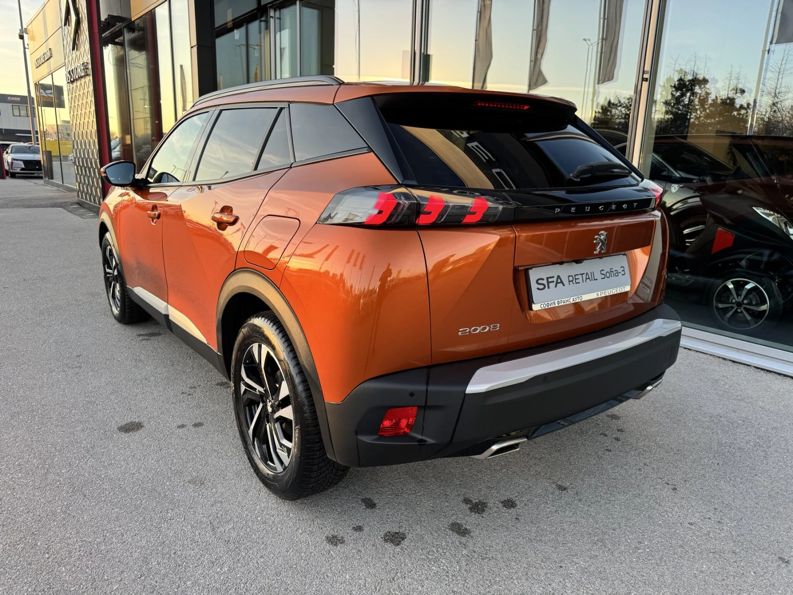 Peugeot 2008 New Line Up ALLURE PACK 1.2 PureTech 130 EAT8 EURO - изображение 7