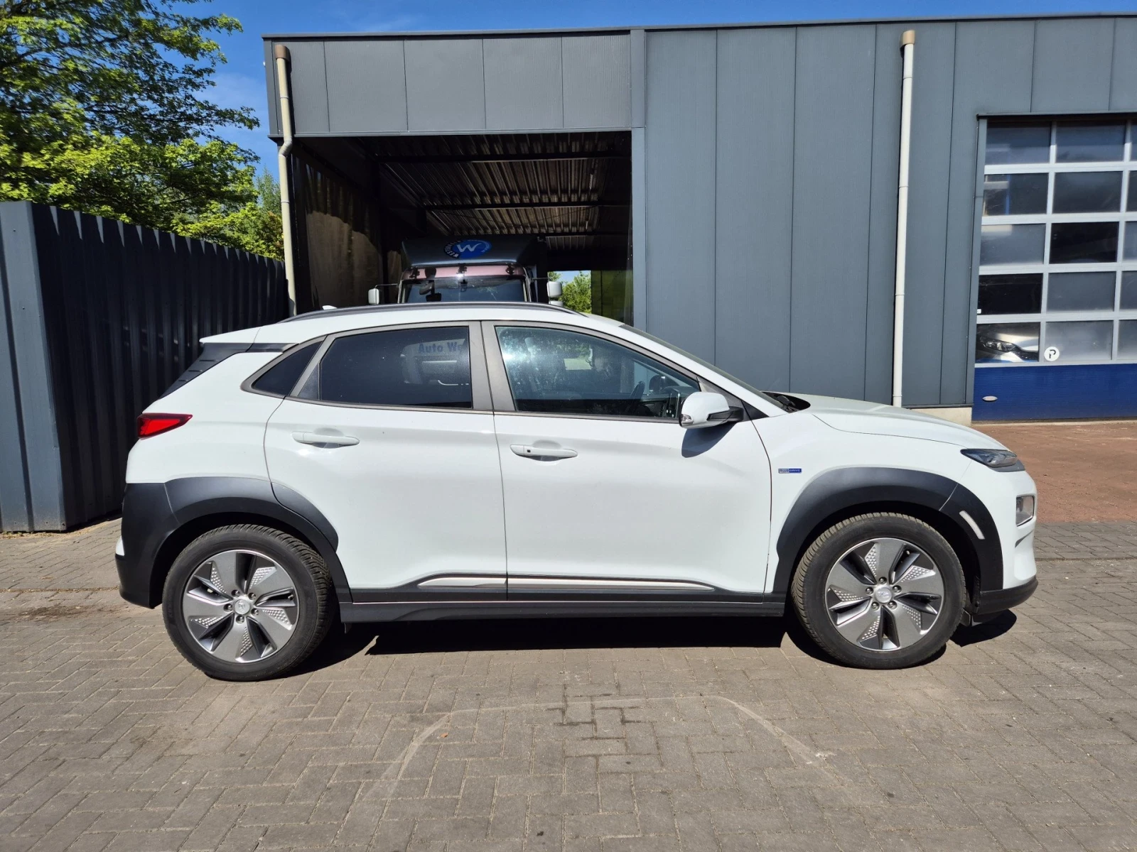 Hyundai Kona 64 kWh - Кожа - Шибедах - НАЛИЧНА !  - изображение 6