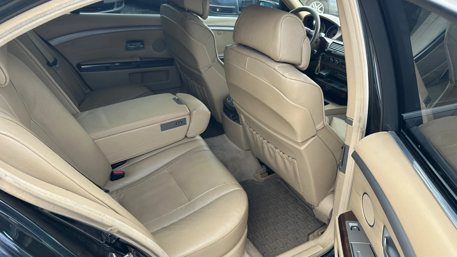 BMW 730 Е65 3.0d-231кс-face - изображение 9