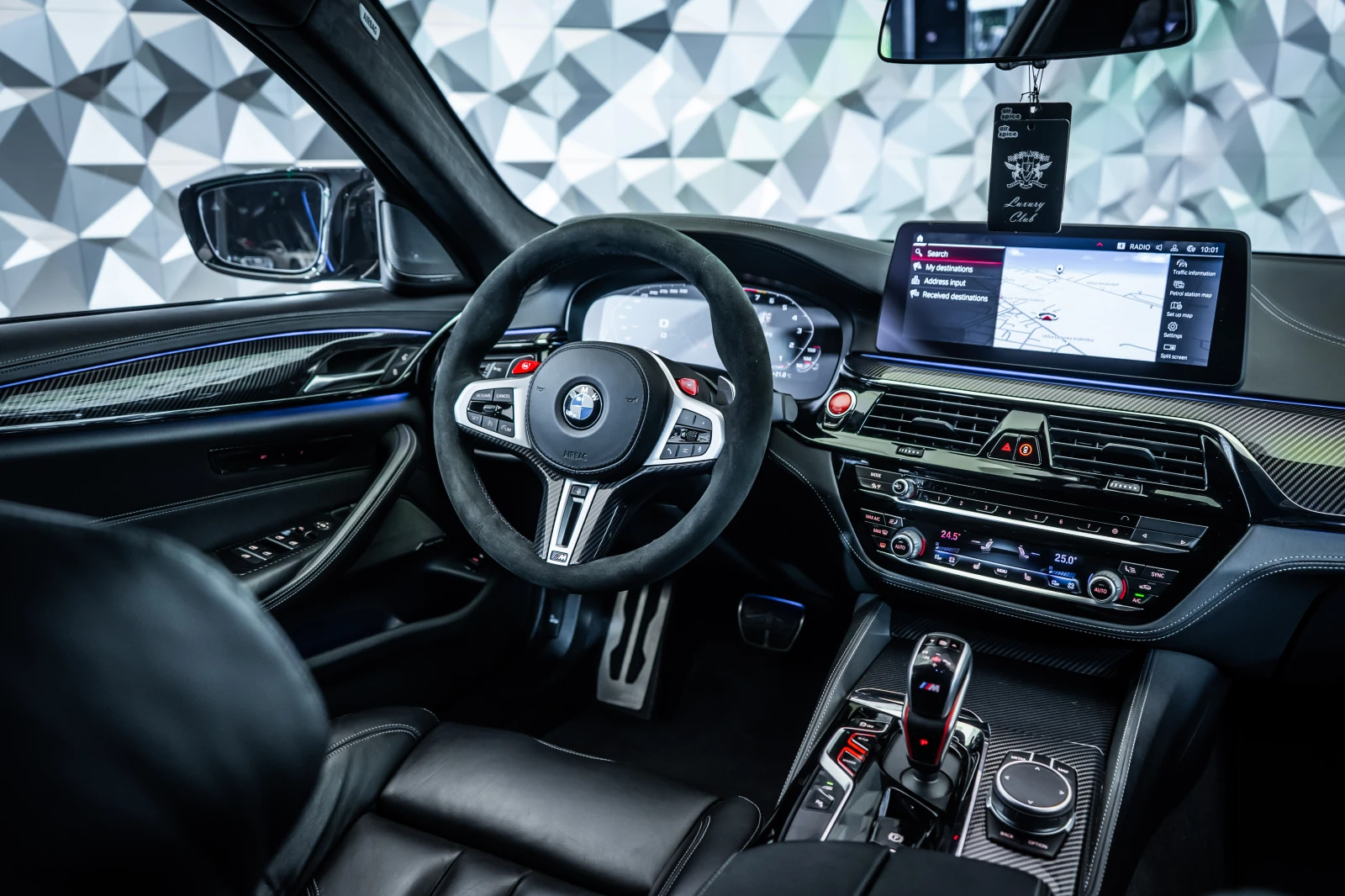 BMW M5 LCI* Competition M* Drv.Pack * Carbon* Harman/Kard - изображение 10