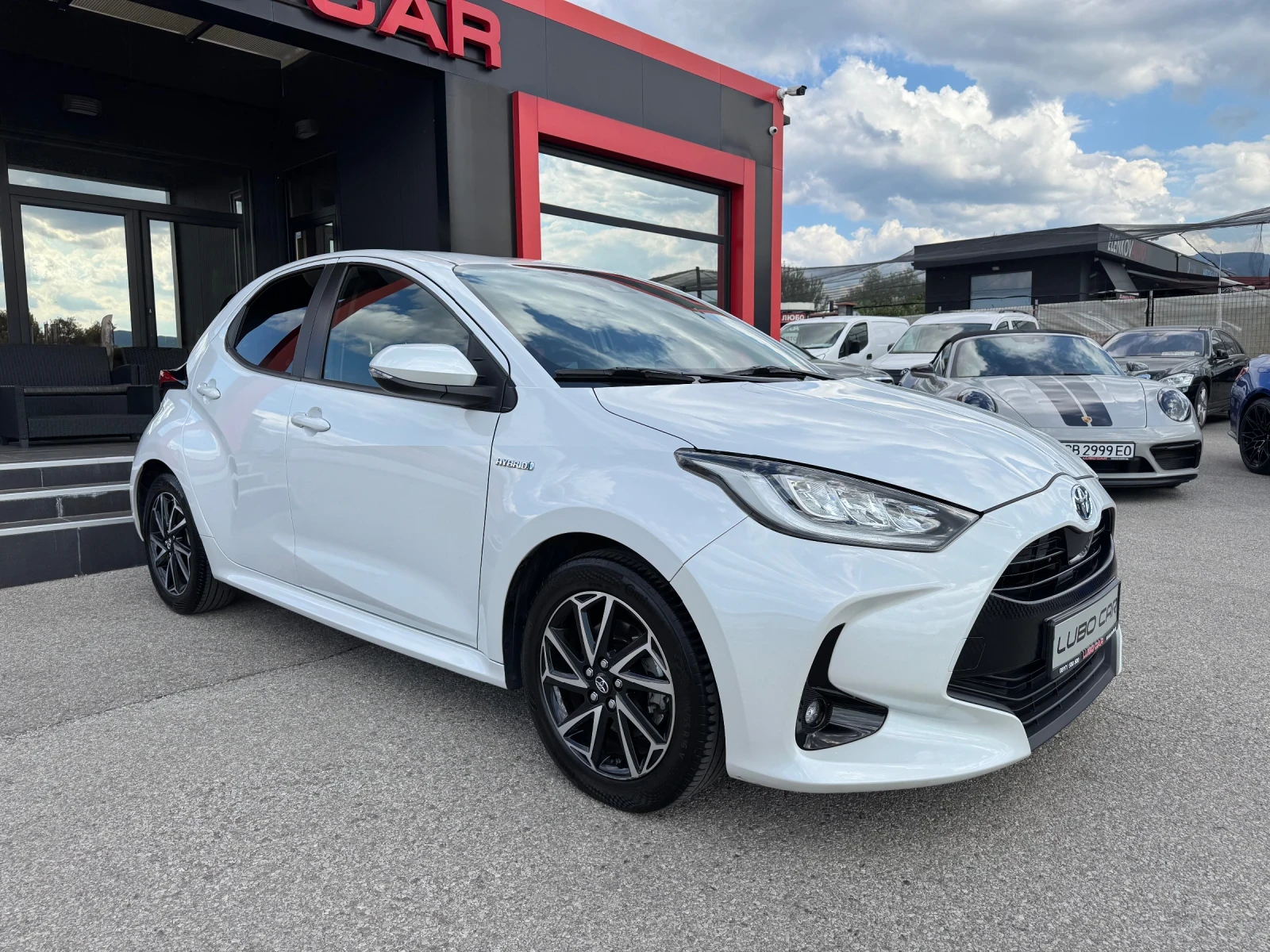 Toyota Yaris 1.5i-HYBRID-FULL LED-CAMERA-DISTRONIC-LANE ASSIST - изображение 7