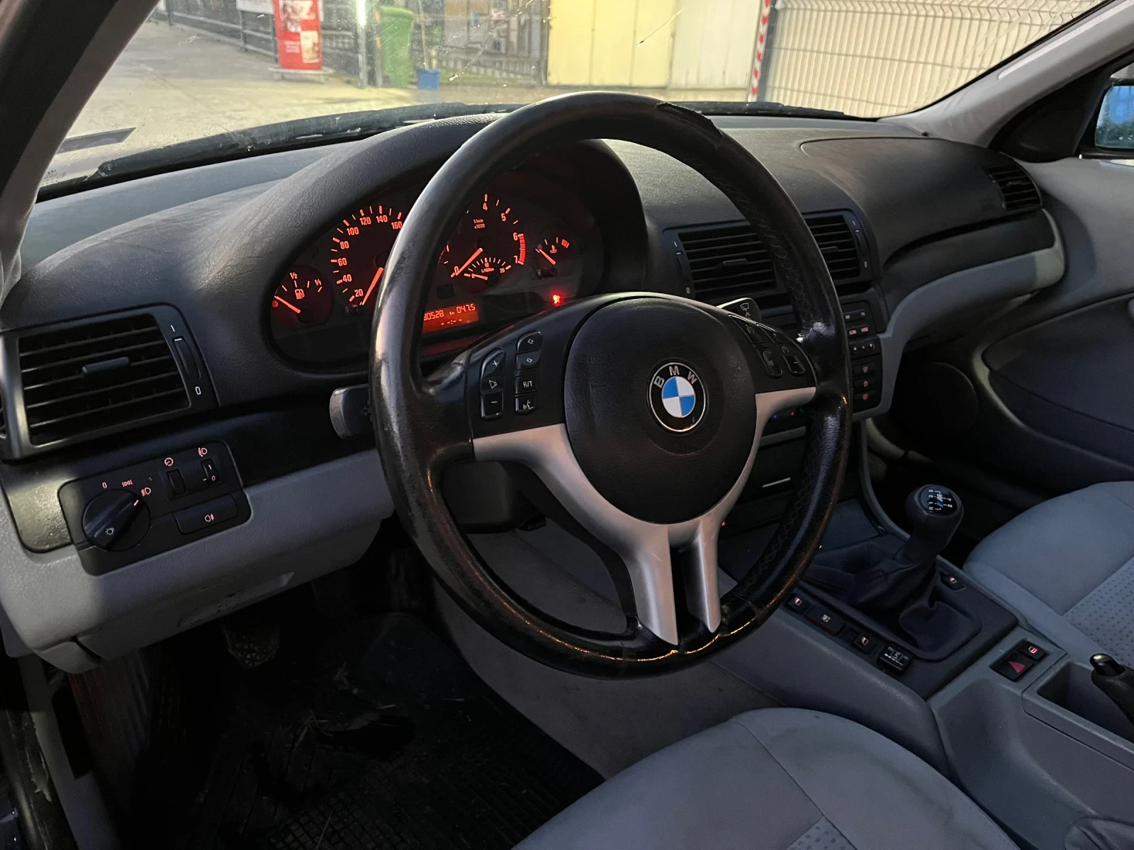 BMW 318 318i - изображение 6