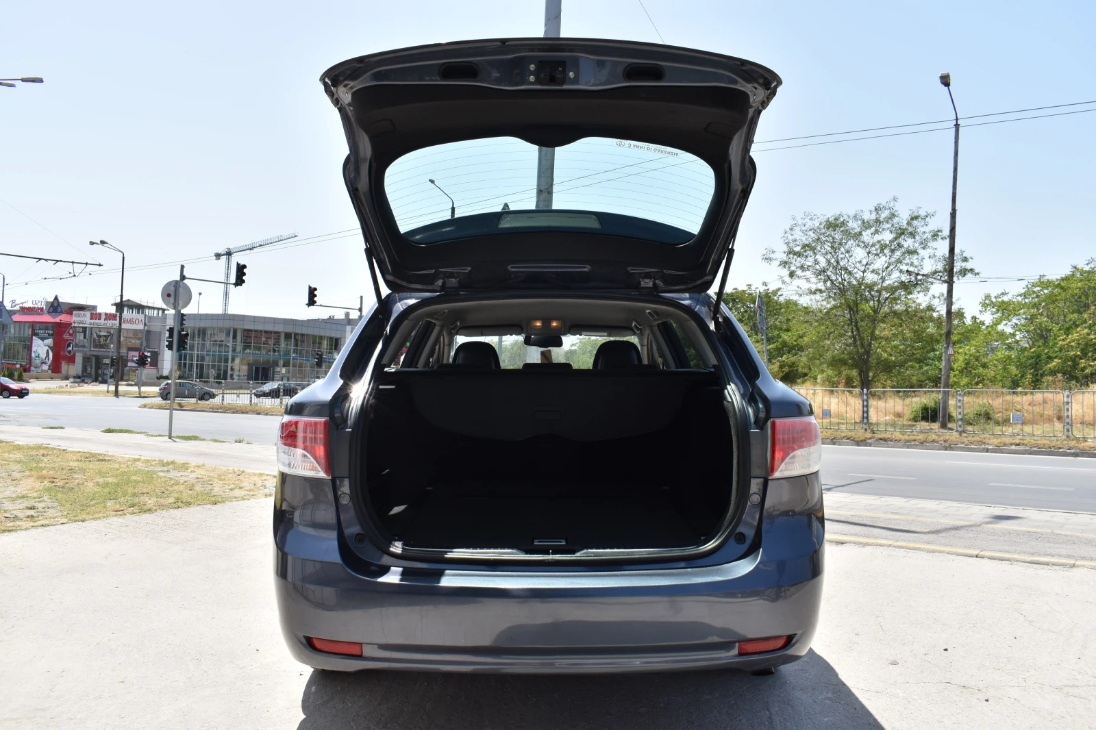 Toyota Avensis 2.2D4D* 150H.P* SERVICE-HISTORY - изображение 8