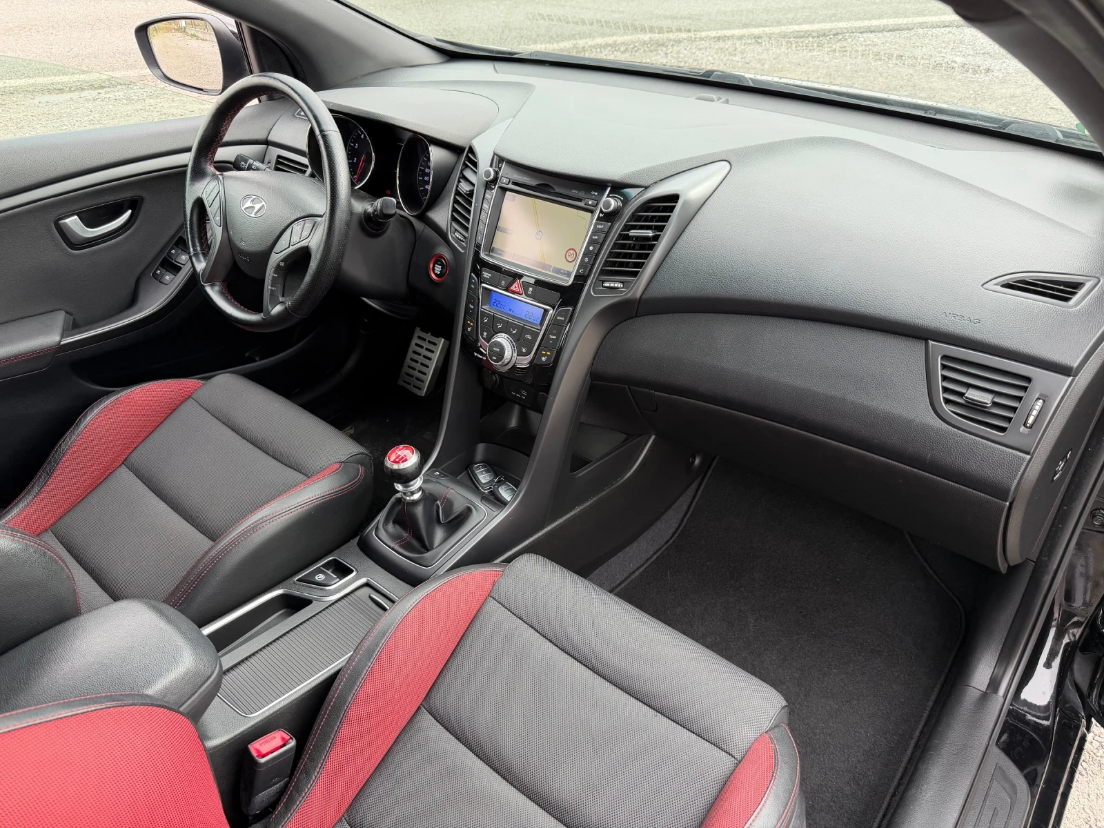 Hyundai I30 TURBO 1.6 186hp LED NAVI CAMERA EURO 6 TUV COC | Mobile.bg   14