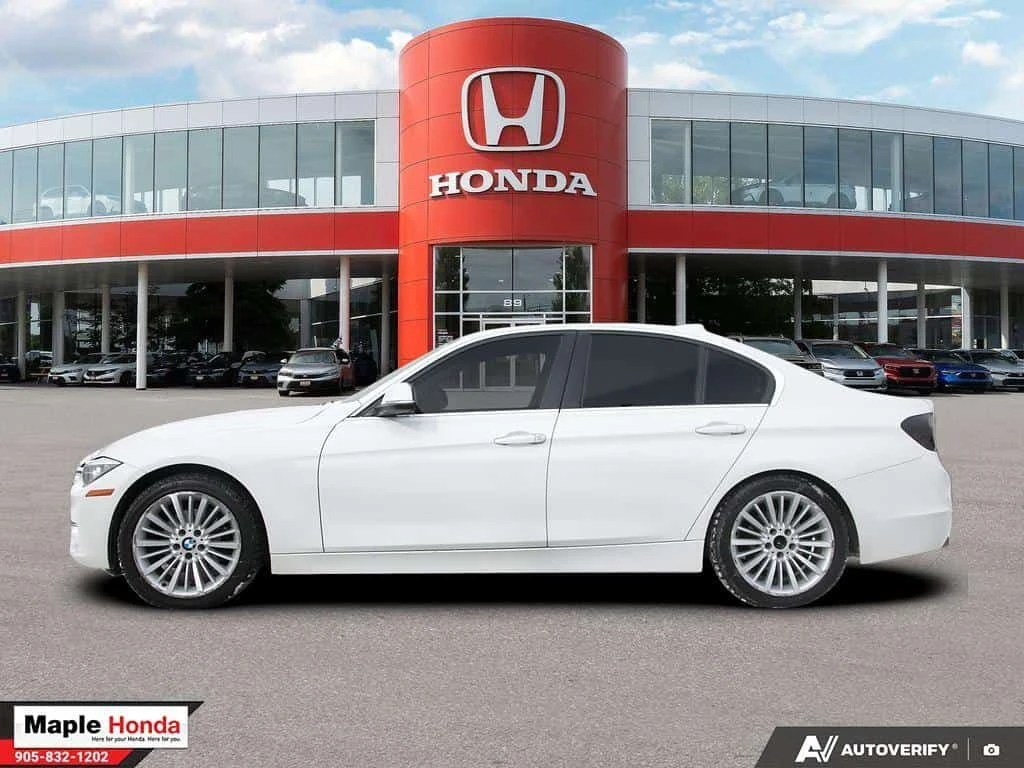 BMW 320 * Leather Seats| Sunroof| Heated Seats| Good Condi - изображение 3