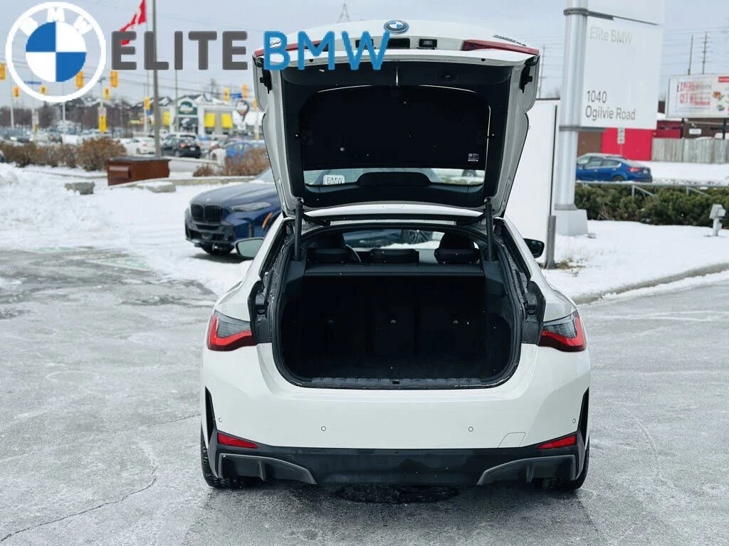 BMW i4 * АвтоКредит* (ЦЕНА ДО БГ), снимка 17 - Автомобили и джипове - 54071019