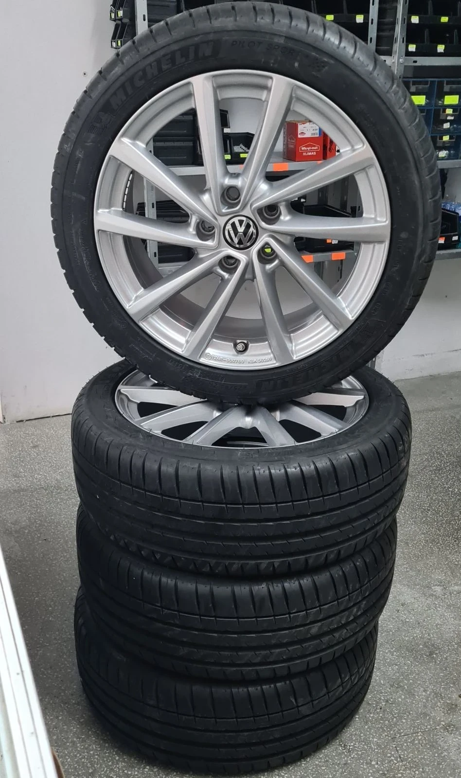 VW Caddy 2.0 TDi LED перфектно състояние , снимка 17 - Автомобили и джипове - 54183541