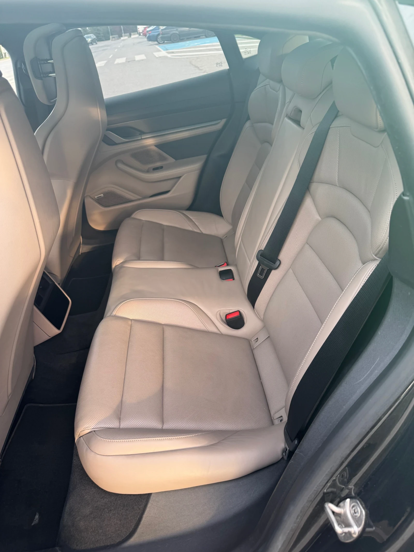 Porsche Taycan Turbo S 761 к.с., снимка 13 - Автомобили и джипове - 54477331
