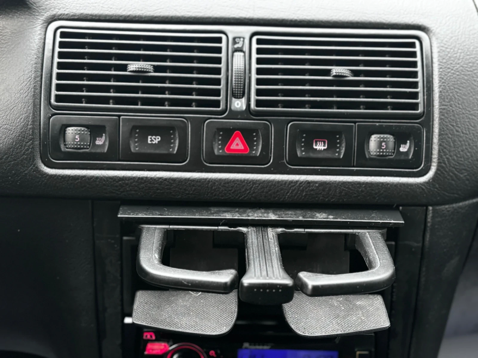 VW Golf 1.9 TDi * PACIFIC* , снимка 11 - Автомобили и джипове - 54513838