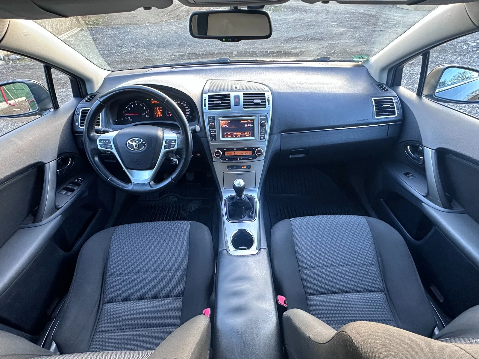 Toyota Avensis 1.8!!!LPG!!!, снимка 9 - Автомобили и джипове - 54672766