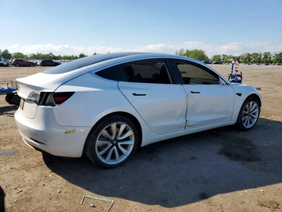 Tesla Model 3 | Mobile.bg � ����������� 3