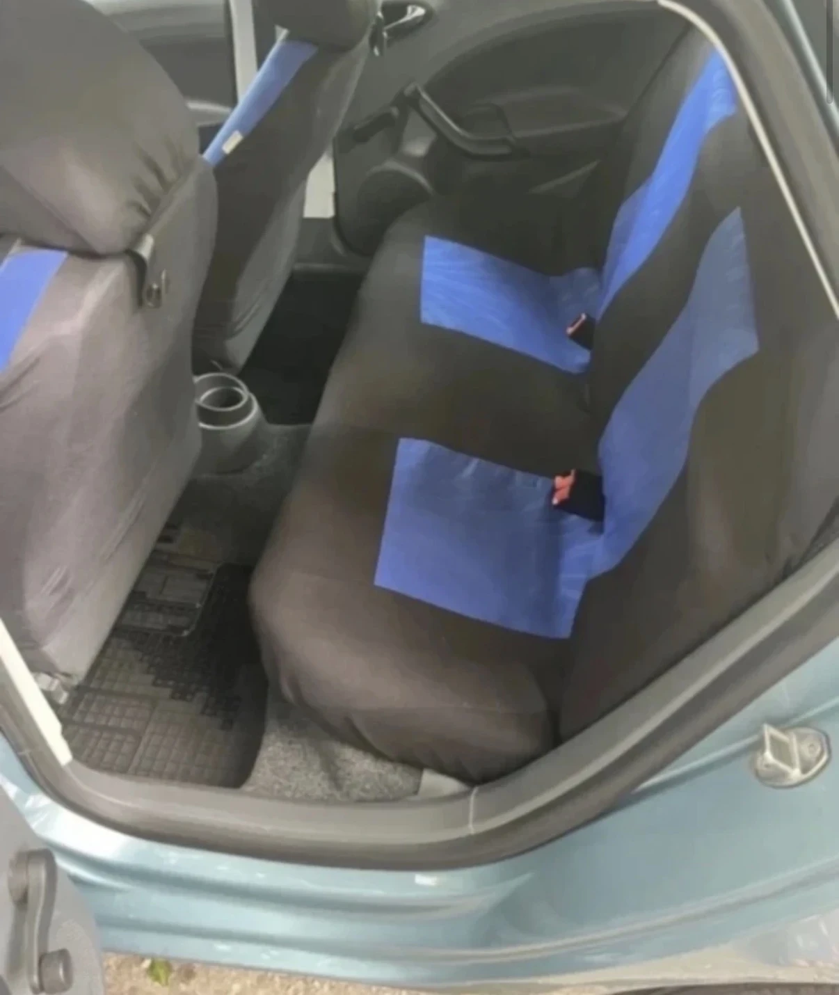 Seat Ibiza Бензин/Газ , снимка 5 - Автомобили и джипове - 55104764