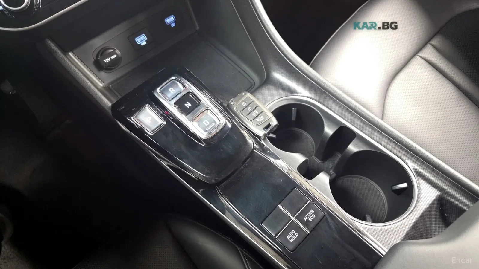 Hyundai Sonata * KEYLESS* Camera* ПОДГРЕВ* Подарък 3м. Г.О, снимка 2 - Автомобили и джипове - 55145886