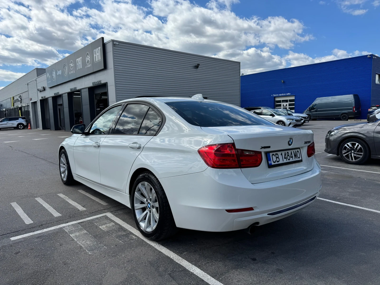 BMW 320 i xDrive 184 ZF8, снимка 7 - Автомобили и джипове - 55280811