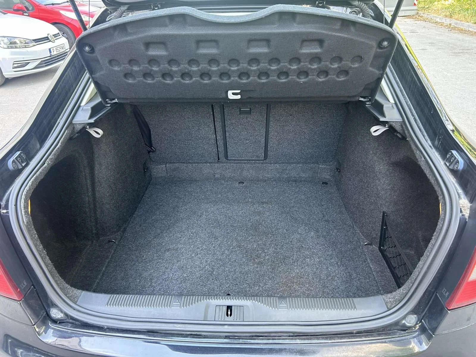 Skoda Octavia 1 9  TDI /  105  кс   НАВИВГАЦИЯ  АВТОМАТИК, снимка 10 - Автомобили и джипове - 55292853