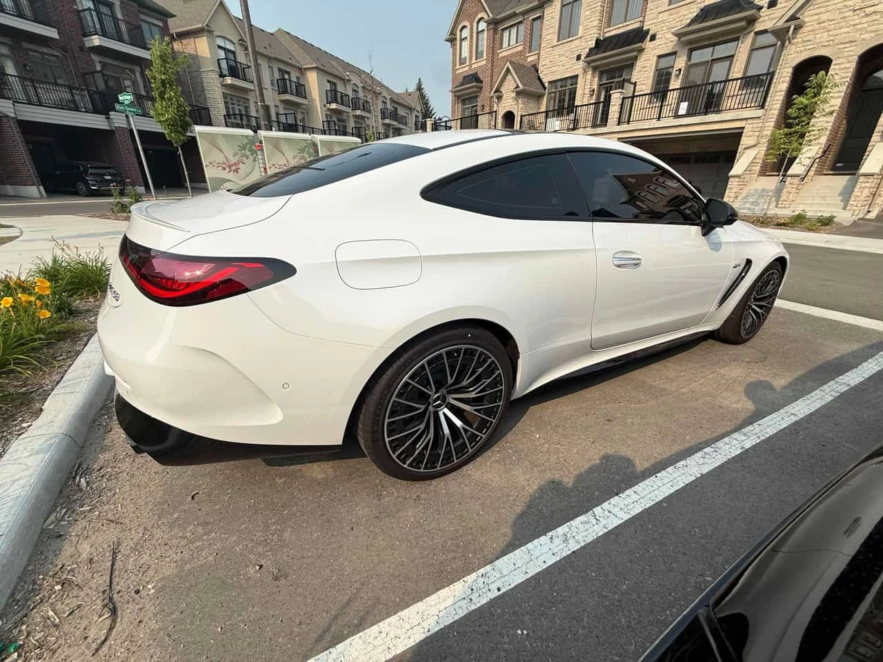 Mercedes-Benz CLE 53 AMG 4MATIC | CARFAX | АВТОКРЕДИТ БЕЗ ПЪРВОНАЧАЛНА, снимка 4 - Автомобили и джипове - 55330173