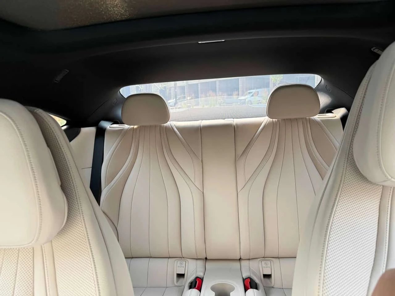 Mercedes-Benz CLE 53 AMG 4MATIC | CARFAX | АВТОКРЕДИТ БЕЗ ПЪРВОНАЧАЛНА, снимка 13 - Автомобили и джипове - 55330173