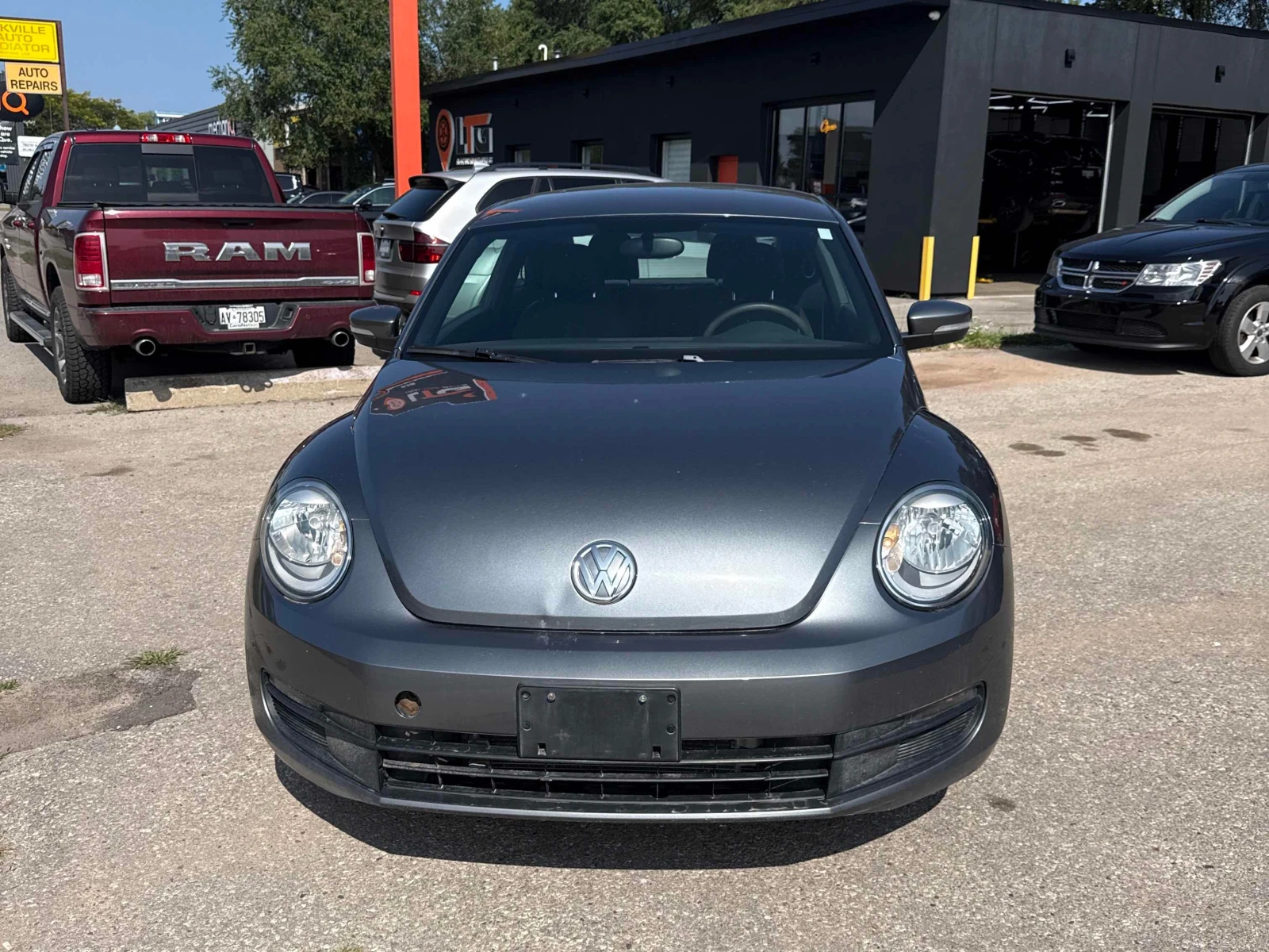 VW Beetle * 2dr Cpe 1.8 TSI Auto * CARFAX * АВТОКРЕДИТ * , снимка 6 - Автомобили и джипове - 55992201