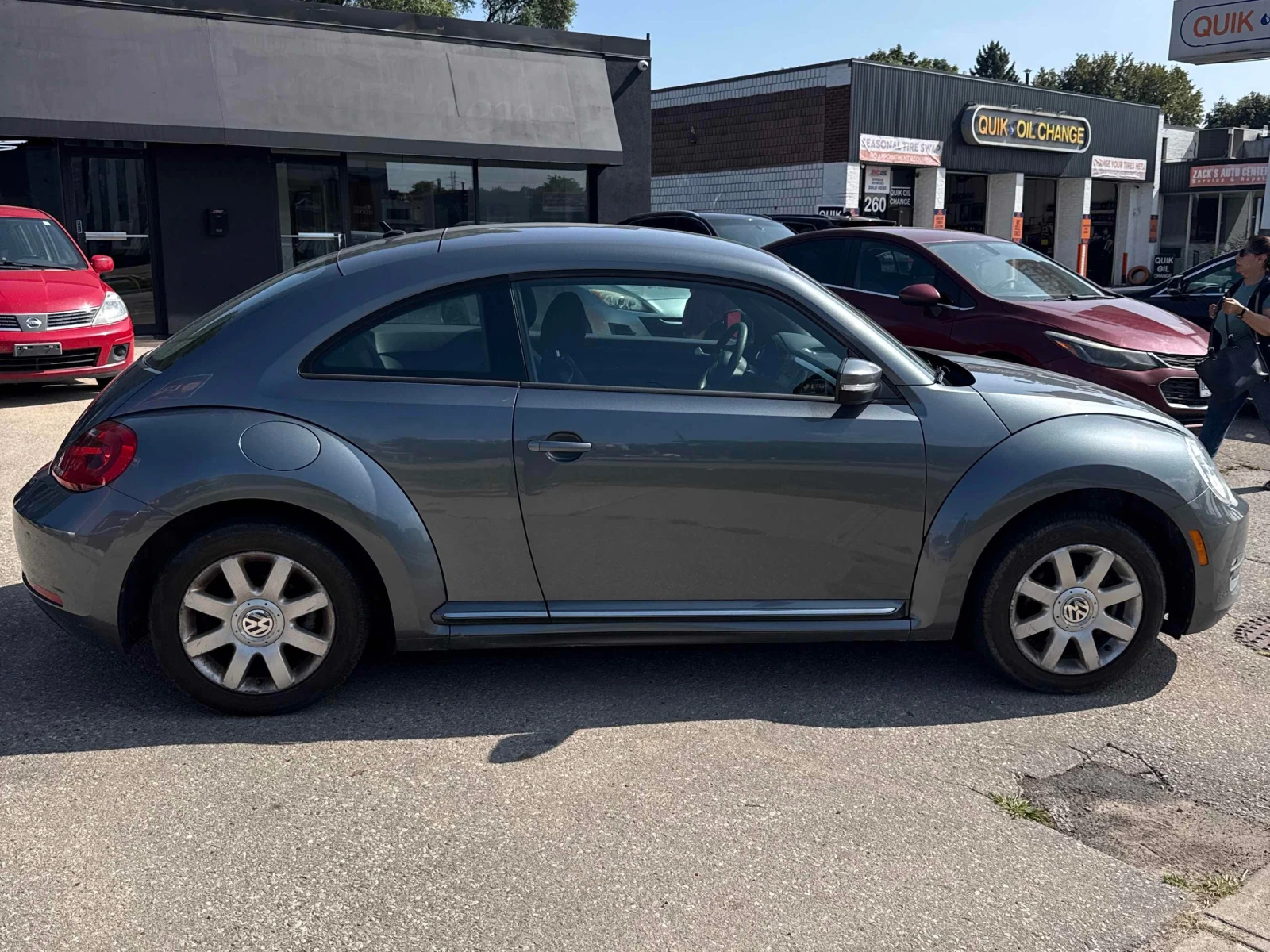 VW Beetle * 2dr Cpe 1.8 TSI Auto * CARFAX * АВТОКРЕДИТ * , снимка 3 - Автомобили и джипове - 55992201