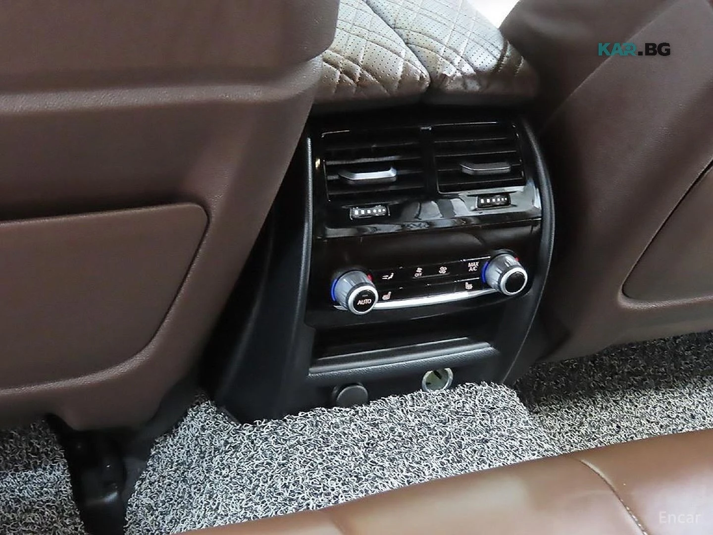 BMW 550 M550d xDrive* HUD* 360* ОБДУХВ* НАВИ* ПАНО, снимка 8 - Автомобили и джипове - 56047837