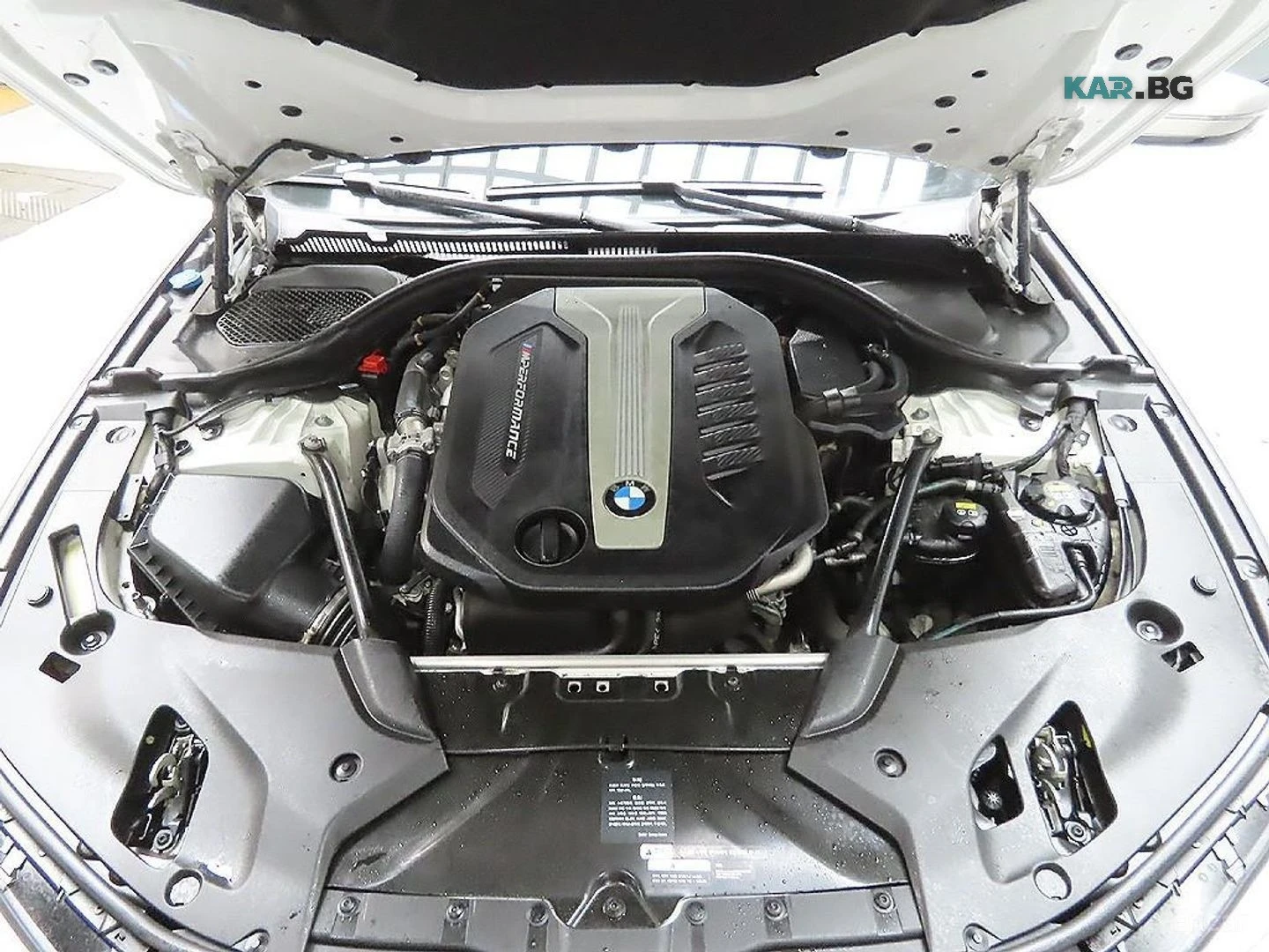 BMW 550 M550d xDrive* HUD* 360* ОБДУХВ* НАВИ* ПАНО, снимка 6 - Автомобили и джипове - 56047837