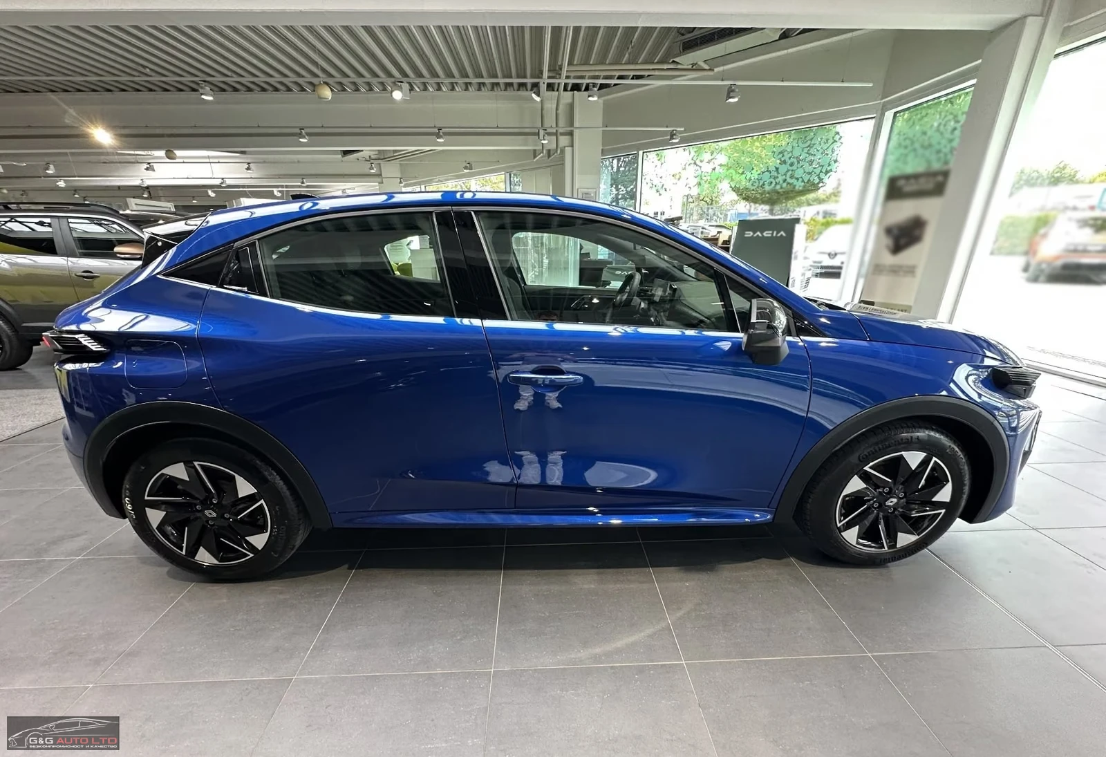 Renault Clio 6/EVOLUTION/НОВ/HEV 158HP/FWD/CAM/NAVI/339h, снимка 4 - Автомобили и джипове - 56200396
