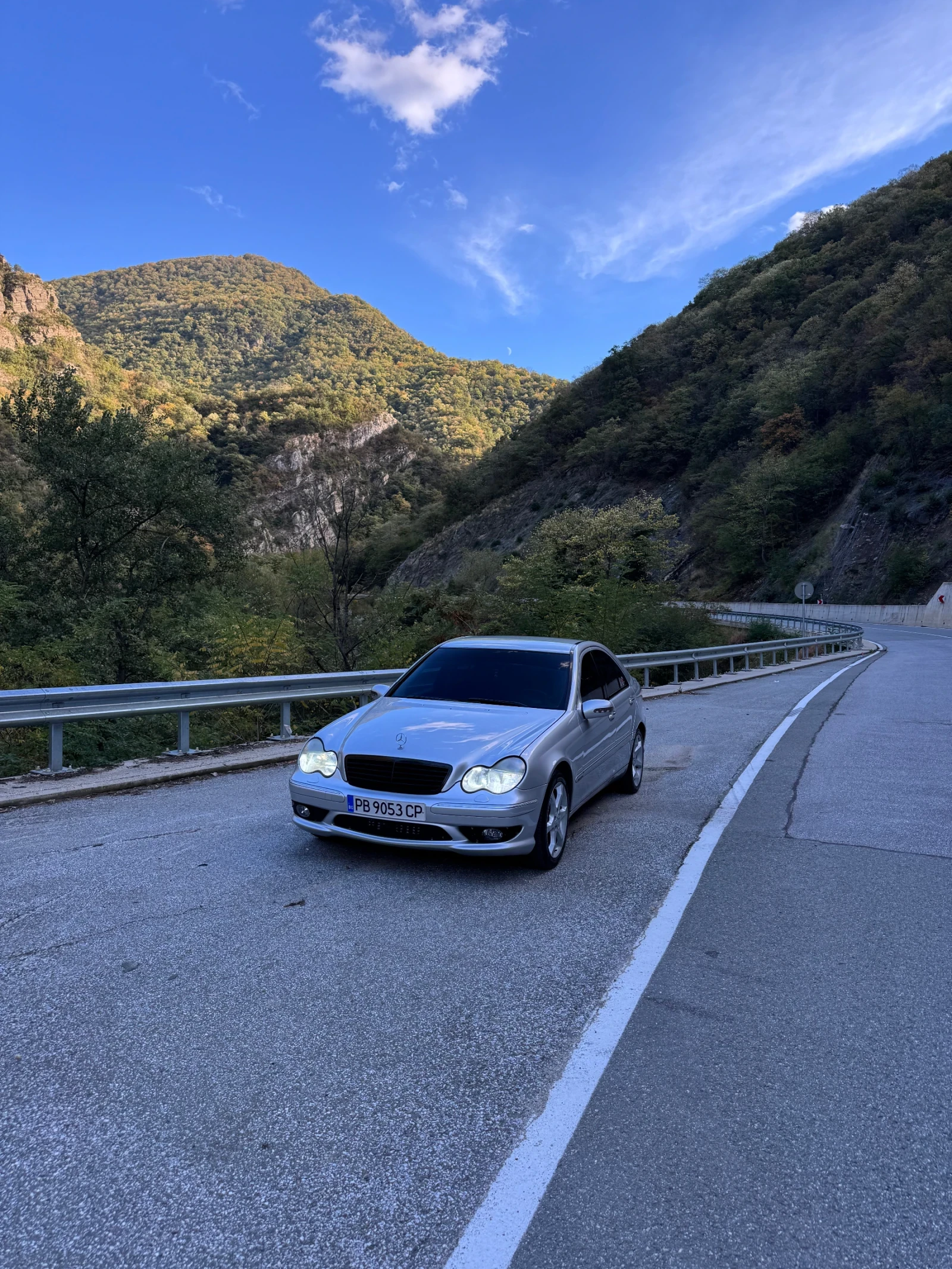 Mercedes-Benz C 220, снимка 3 - Автомобили и джипове - 56486702