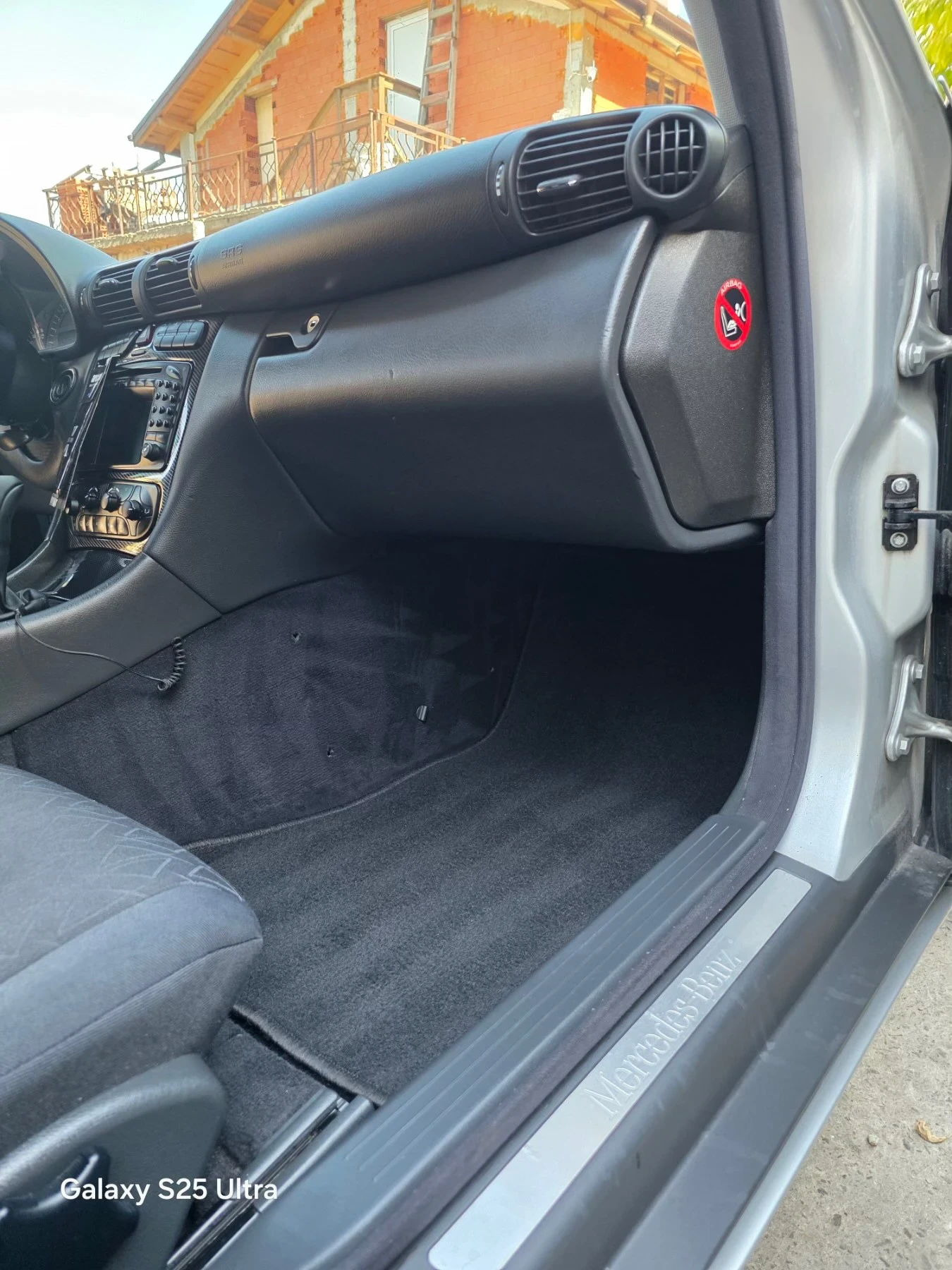 Mercedes-Benz C 220, снимка 10 - Автомобили и джипове - 56347503