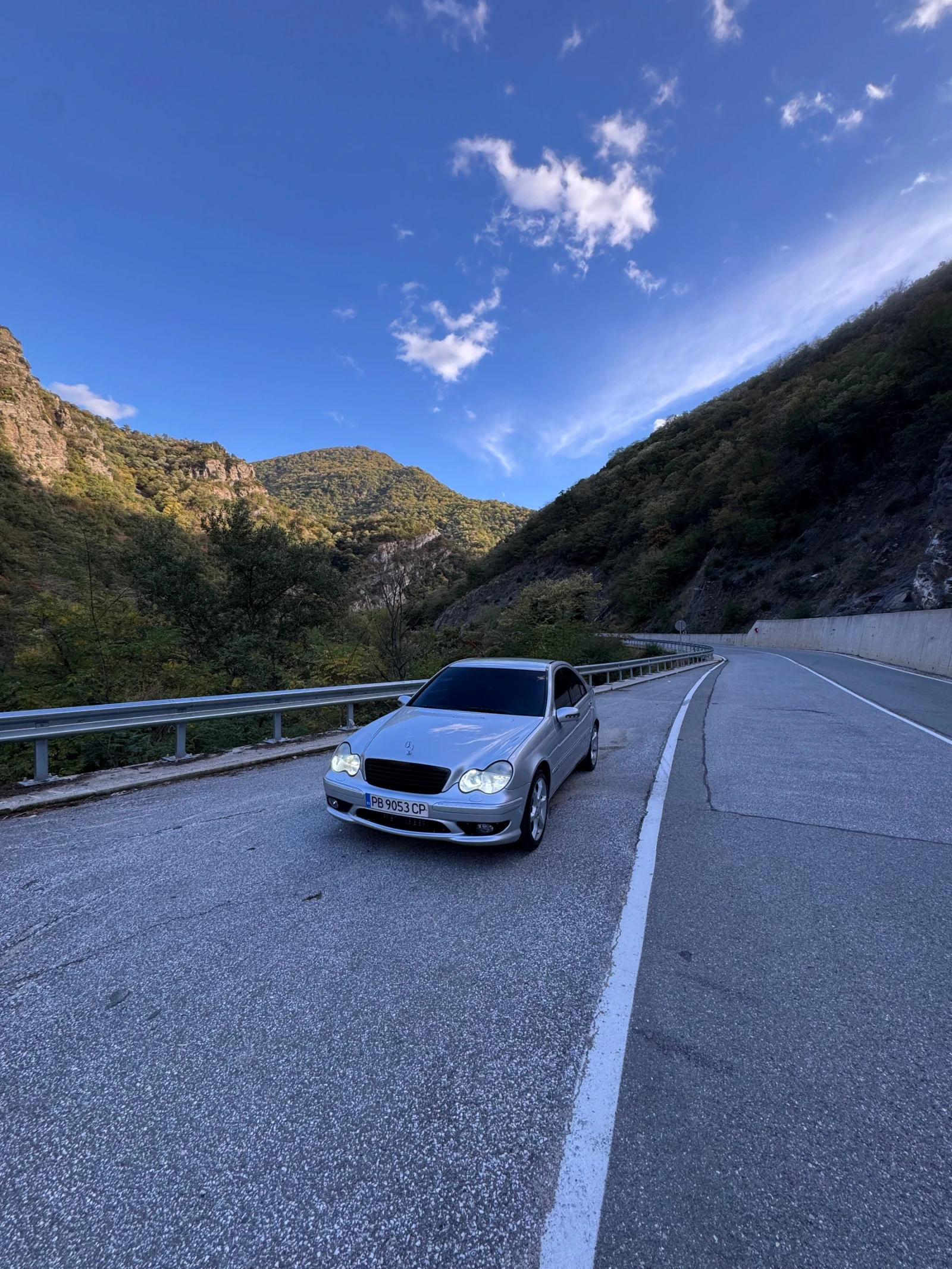 Mercedes-Benz C 220, снимка 2 - Автомобили и джипове - 56486702