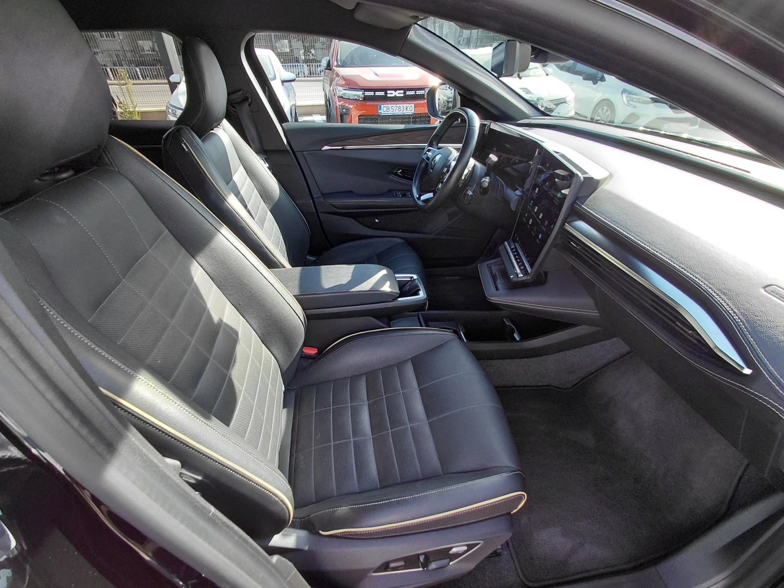 Renault Megane E-Tech 100% electric/iconic EV60 220 к.с. optimum , снимка 13 - Автомобили и джипове - 56475119