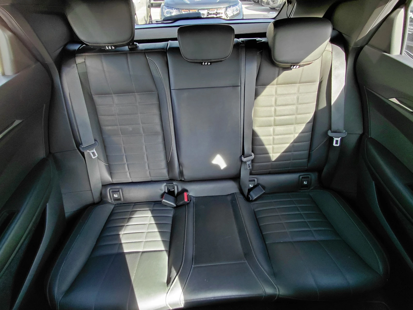Renault Megane E-Tech 100% electric/iconic EV60 220 к.с. optimum , снимка 14 - Автомобили и джипове - 56475119