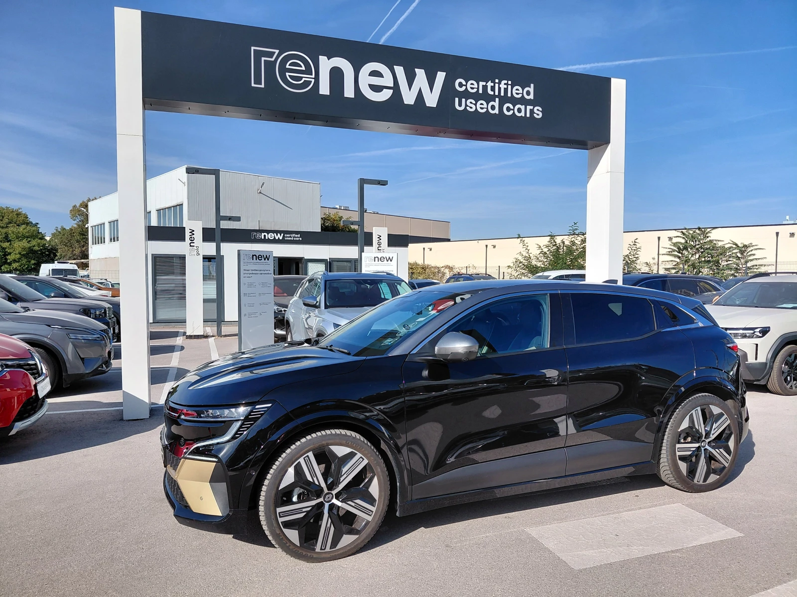 Renault Megane E-Tech 100% electric/iconic EV60 220 к.с. optimum 