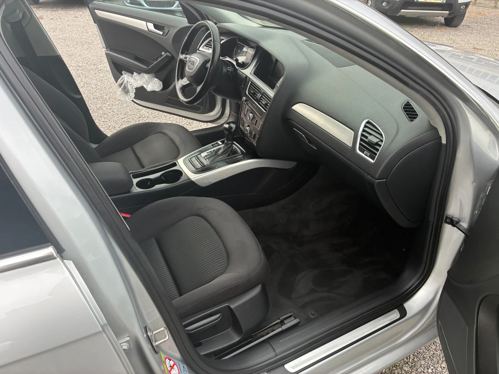 Audi A4 2.0TDI AUTOMATIC , снимка 12 - Автомобили и джипове - 56729923