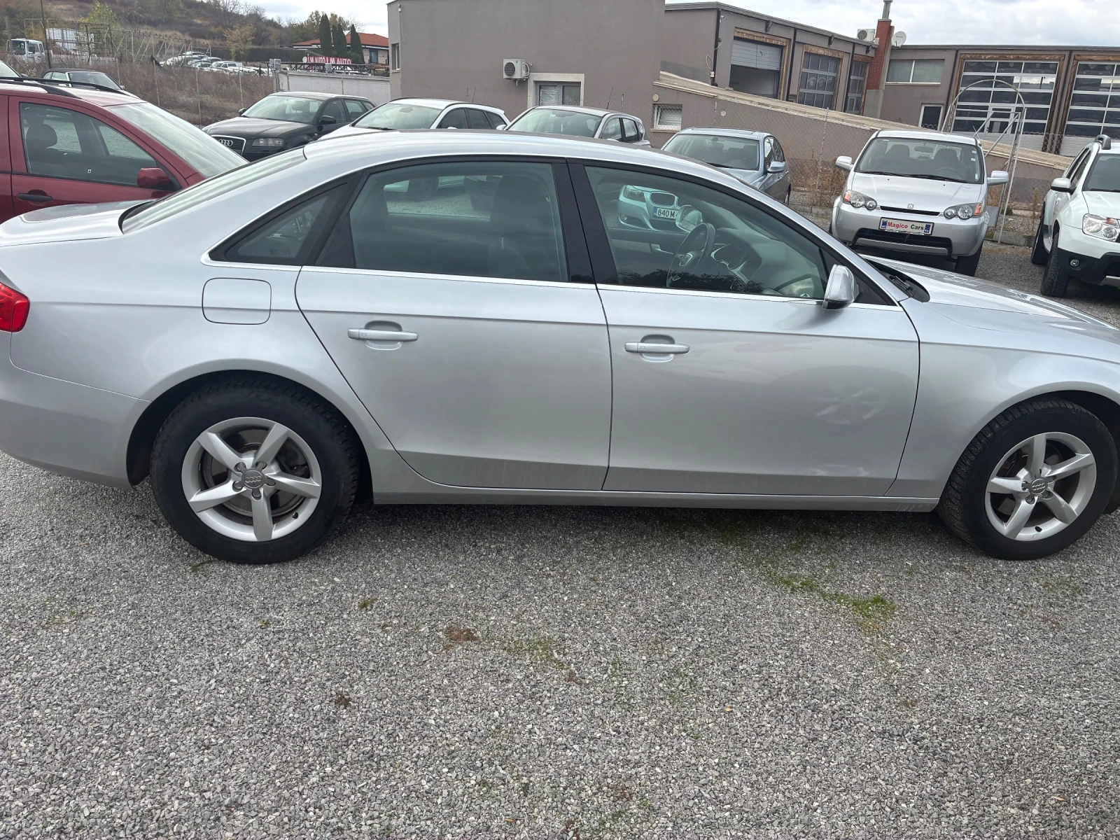 Audi A4 2.0TDI AUTOMATIC , снимка 3 - Автомобили и джипове - 56729923
