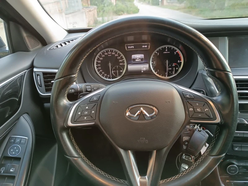 Infiniti Q30, снимка 9 - Автомобили и джипове - 42920929